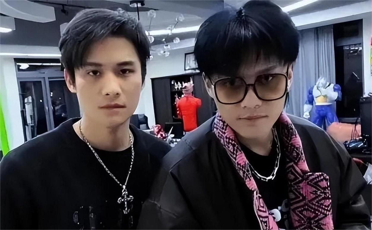 小杨哥谈去年缴税2个亿