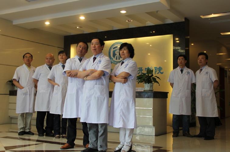 ���Ӿ������ͬʮ�ź�