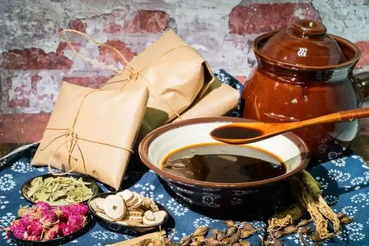 临沂哪些医院治疗白癜风首选 散发型白癜风是怎样引起的 临沂哪些医院治疗白癜风首选 散发型白癜风是怎样引起的