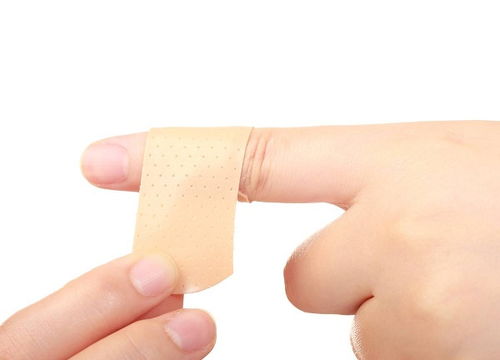 应用激素治疗白癜风应注意哪些问题 西宁治疗白癜风有效果的医院 应用激素治疗白癜风应注意哪些问题 西宁治疗白癜风有效果的医院