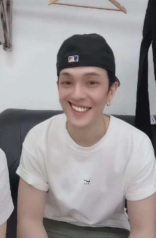 ���Ӿ���Ѵ�ȫ���Ӿ�